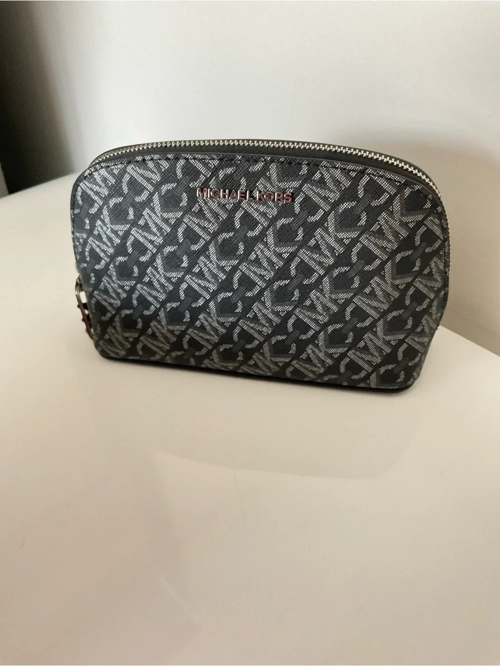 Michael Kors Empire Small Black/Gray Monogram Travel Pouch